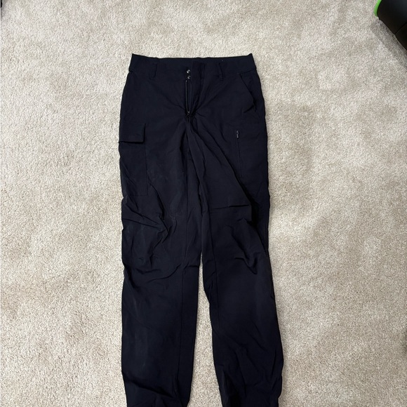 Athleta Trekkie Utility Cargo Pant - Picture 4 of 4
